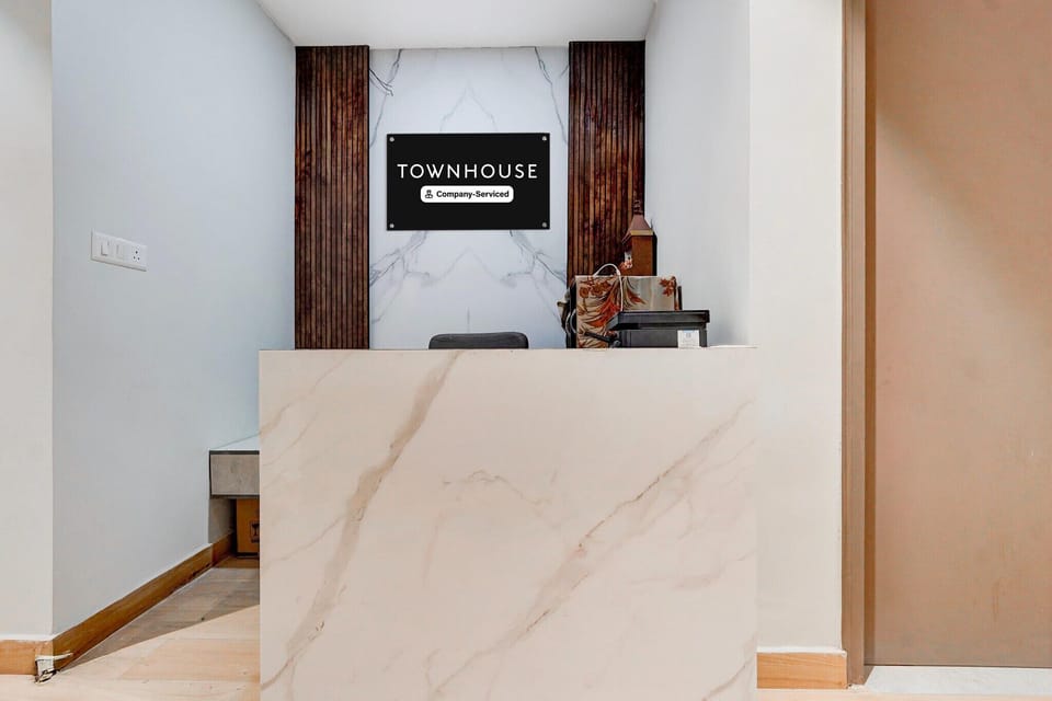 Entrance / Reception