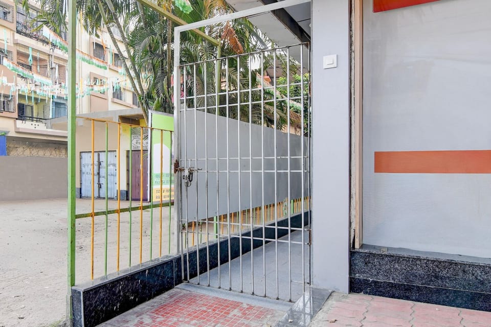 Entrance / Reception