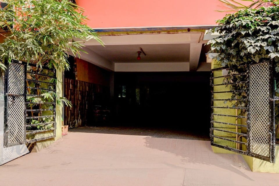 Entrance / Reception