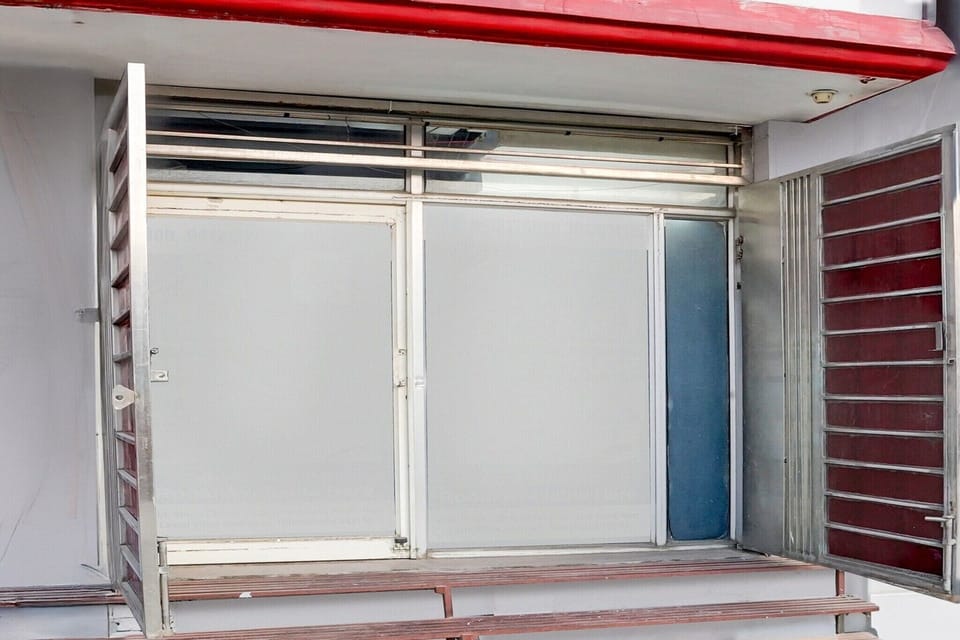 Entrance / Reception