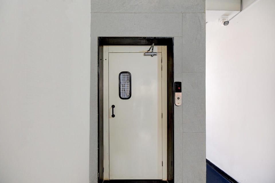 Entrance / Reception