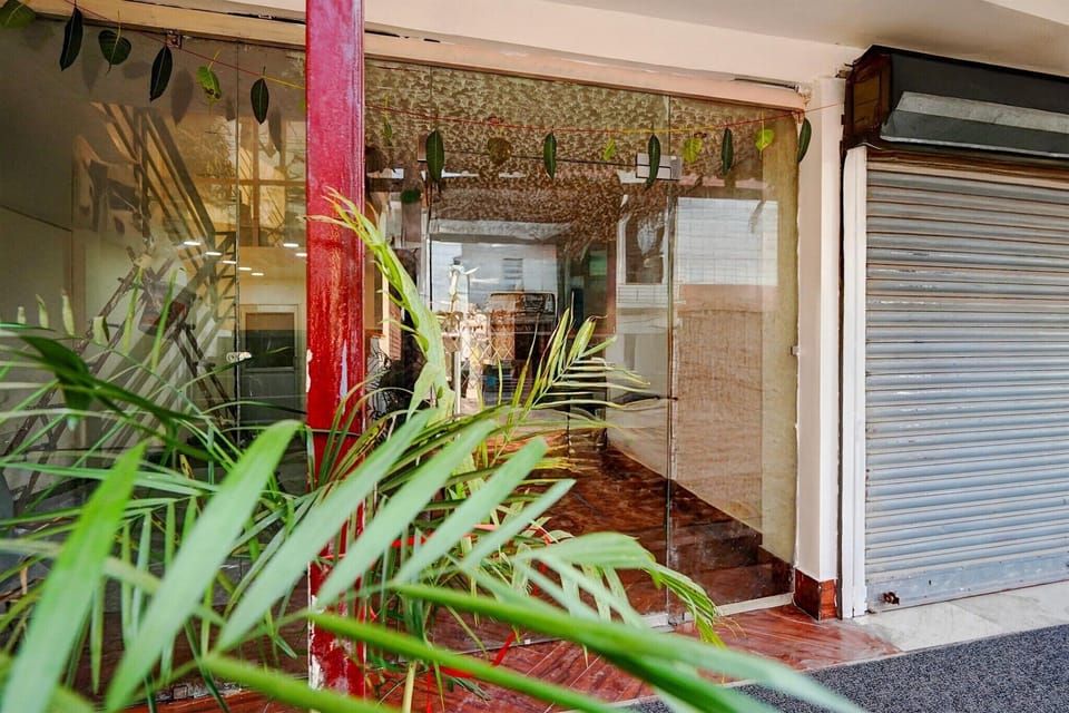 Entrance / Reception