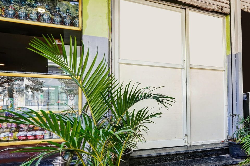 Entrance / Reception