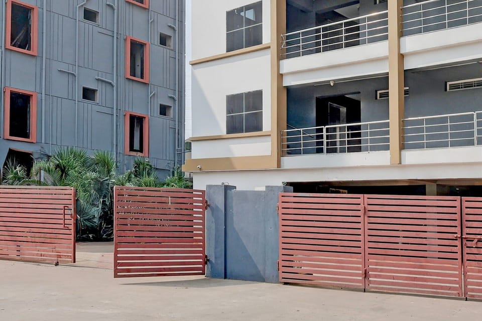Entrance / Reception