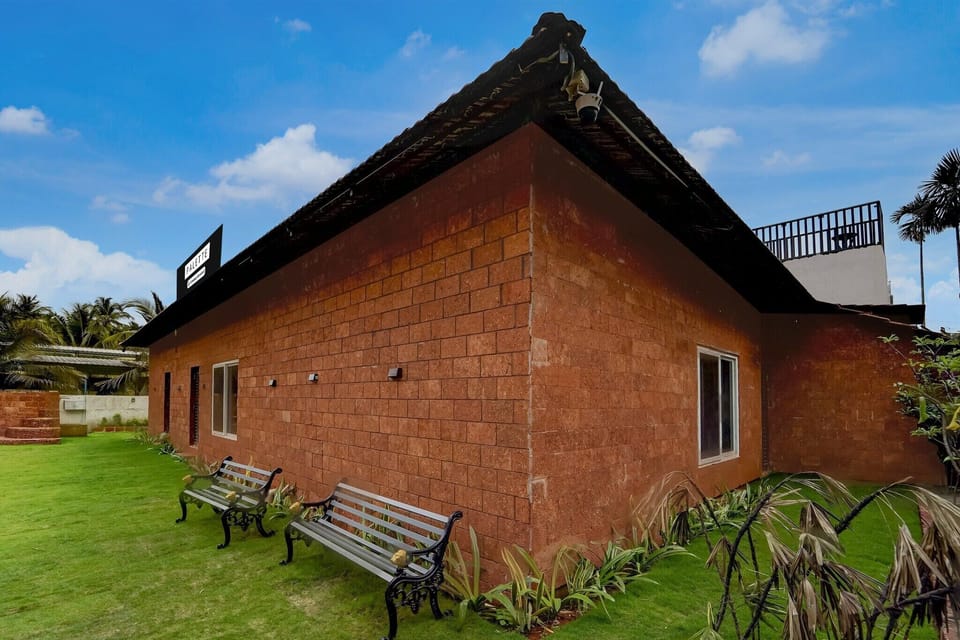 Holiday Home Exterior [summer]