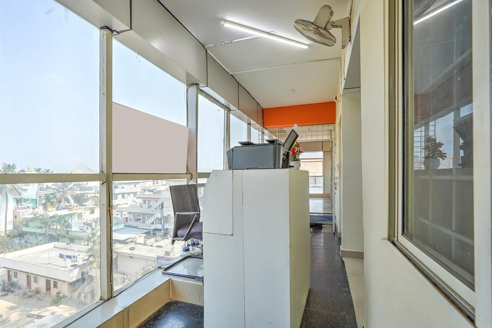 Entrance / Reception