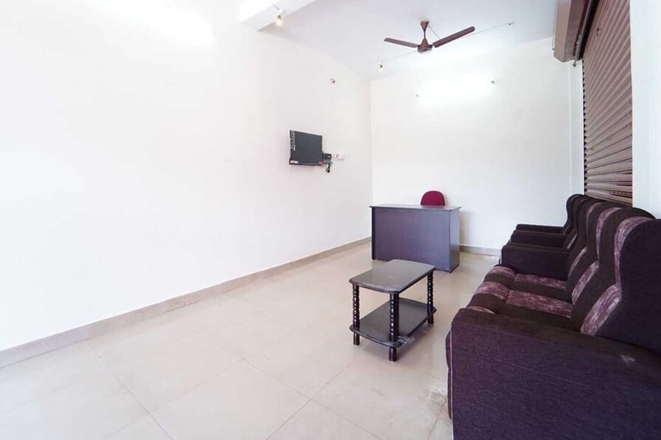 Entrance / Reception