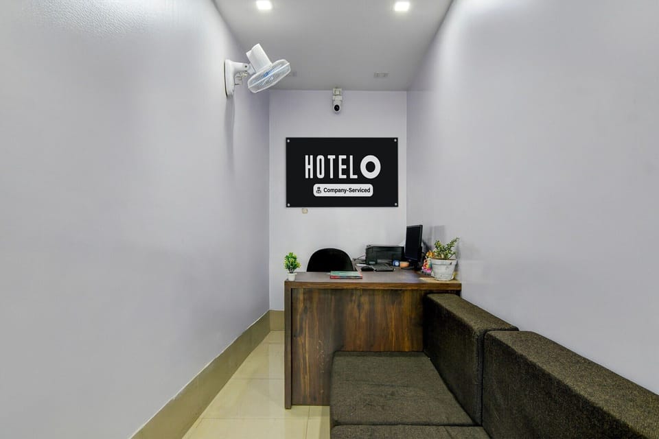 Entrance / Reception