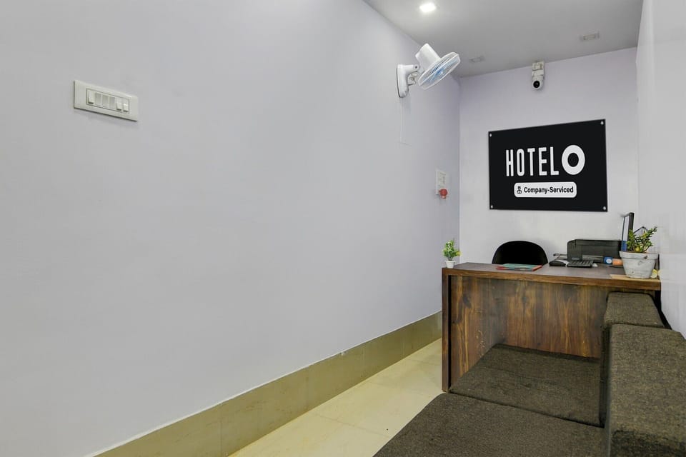 Entrance / Reception