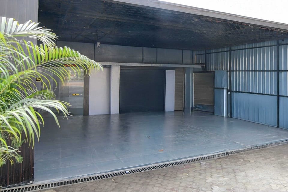 Entrance / Reception