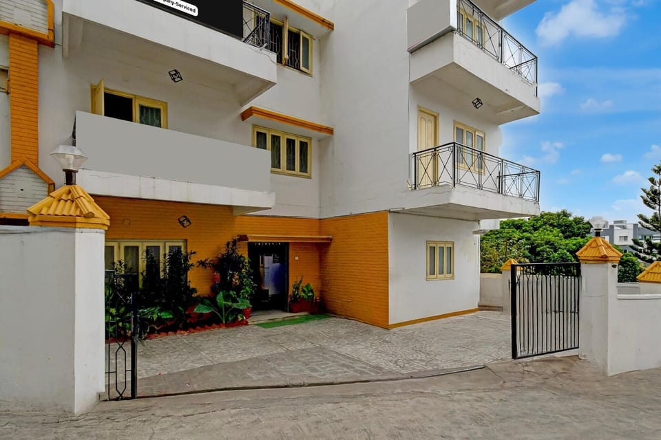 Entrance / Reception