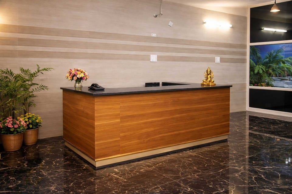 Entrance / Reception