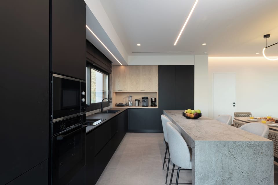 Fully equipped kitchen