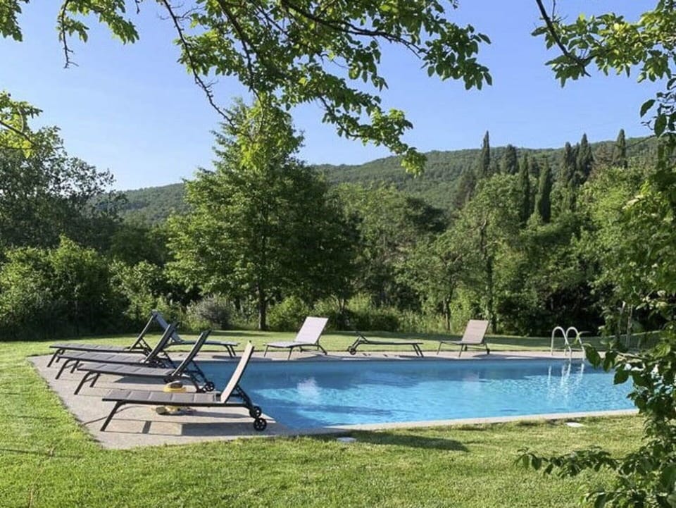 Building Exterior, Outdoor, Pool