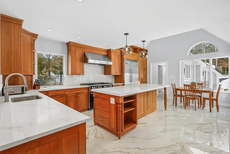 Eat-In Kitchen with Table and Chairs