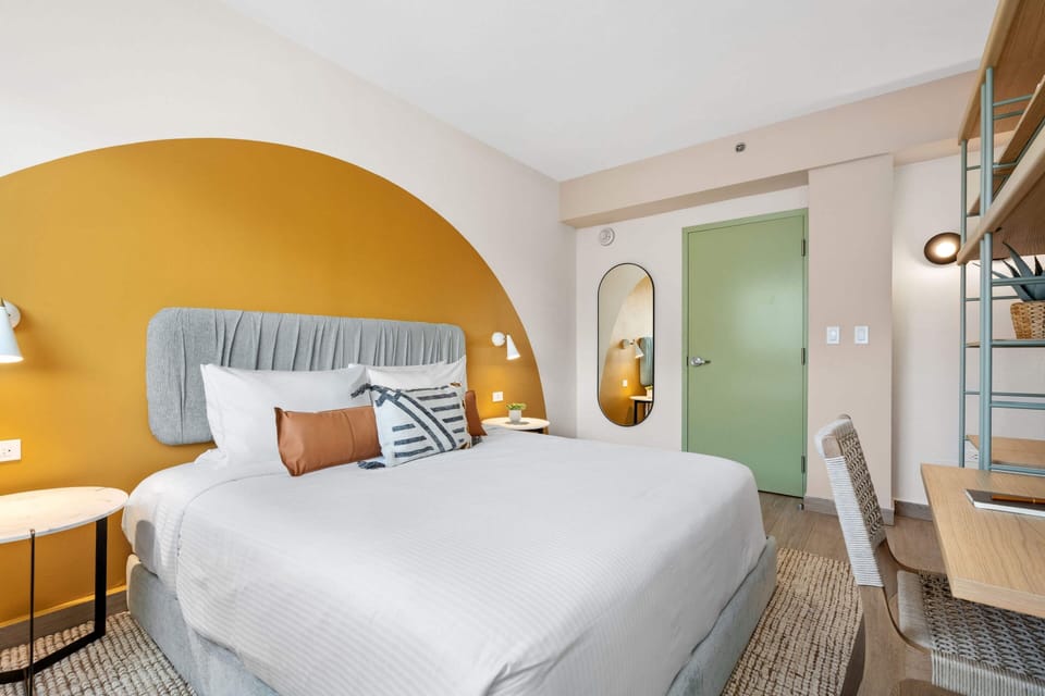 HiBird_2 Bedroom Apartment_8 (Copy)