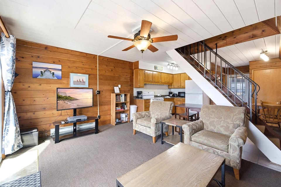 The open layout at Chalet #25 brings together every part of the getaway.