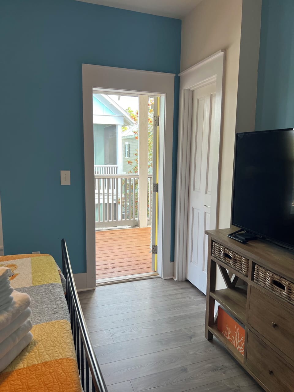 Upper porch access in Master BR - feels like a treehouse 