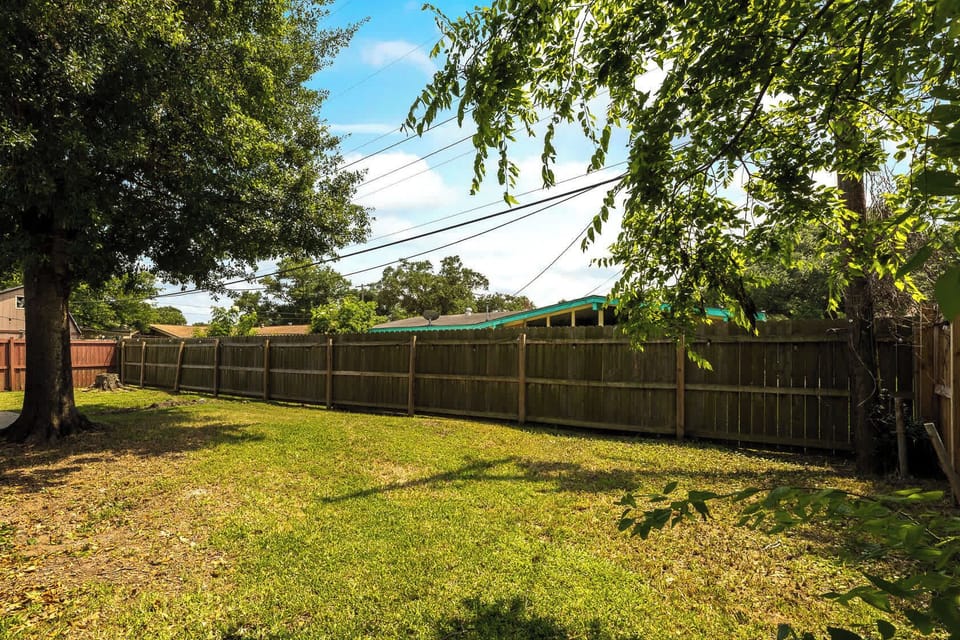 Spacious and private backyard