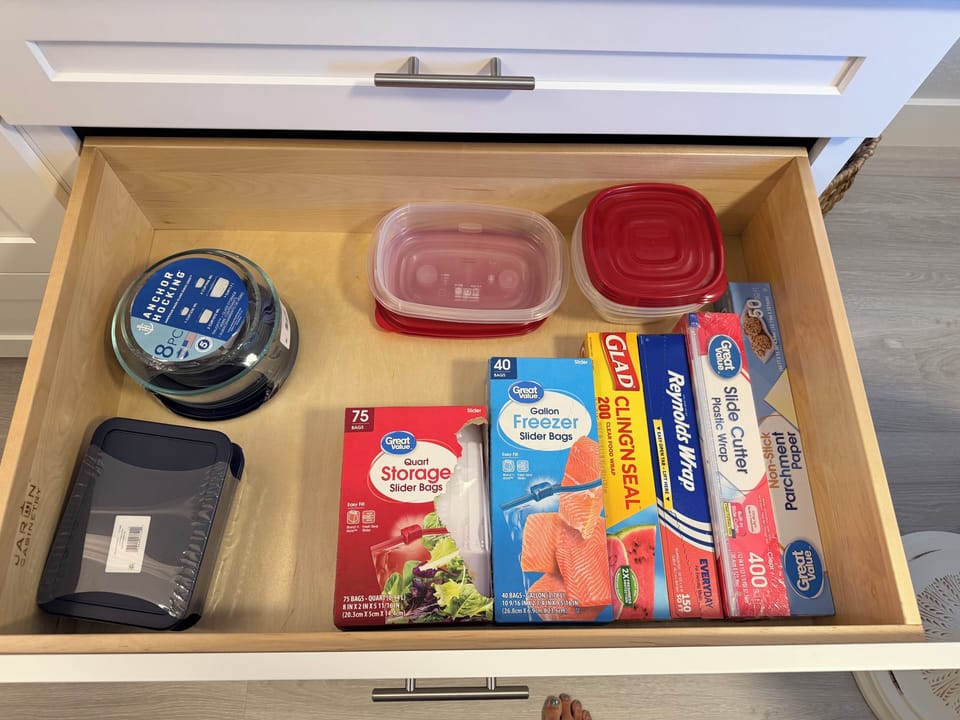 Storage containers
