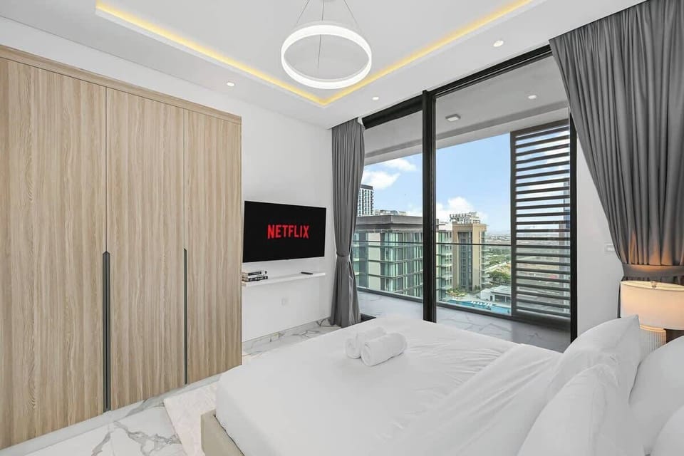 Blackout curtains, built-in wardrobes, and smart TV with Netflix for your comfort.