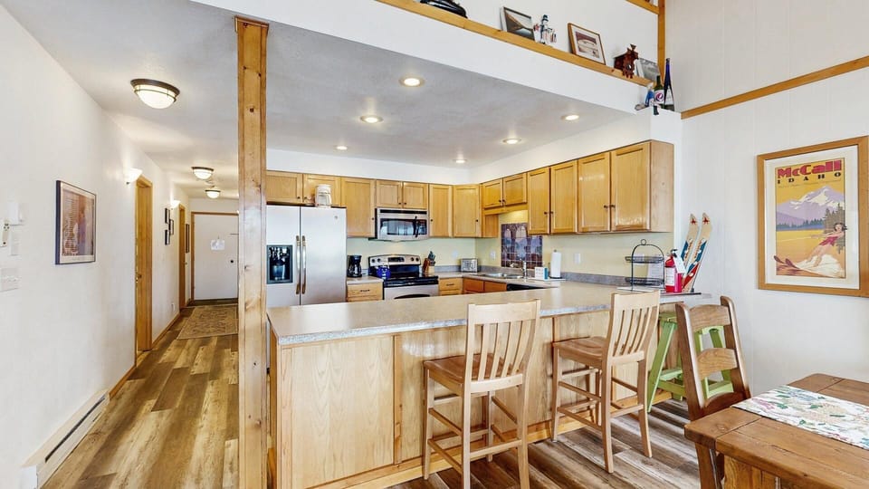 Kitchen seating