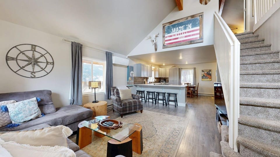 Living room with vaulted ceiling