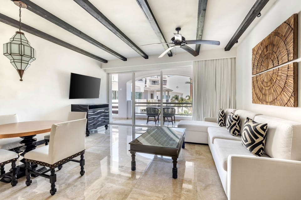 Stretch out in the airy lounge after a beach day.
