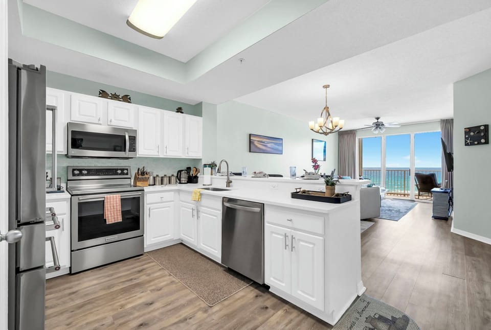 This refined kitchen features modern appliances and stunning ocean views, prepare your favorite meals while enjoying the coastal scenery.