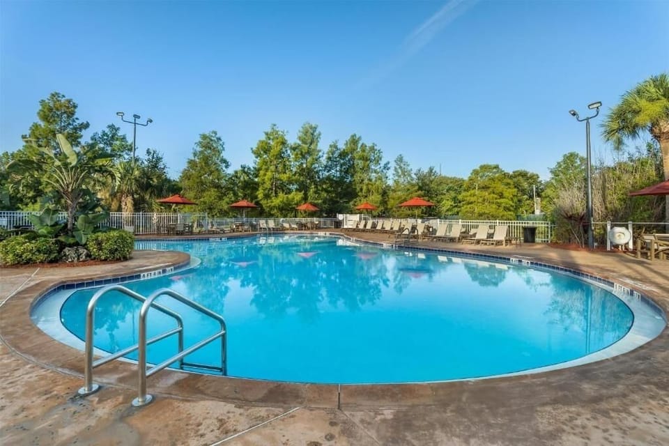 Heated Outdoor Swimming Pool