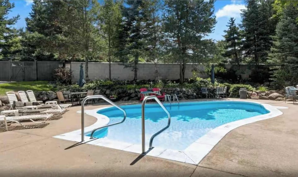 Enjoy your time Poolside at the Hayloft Lodge!