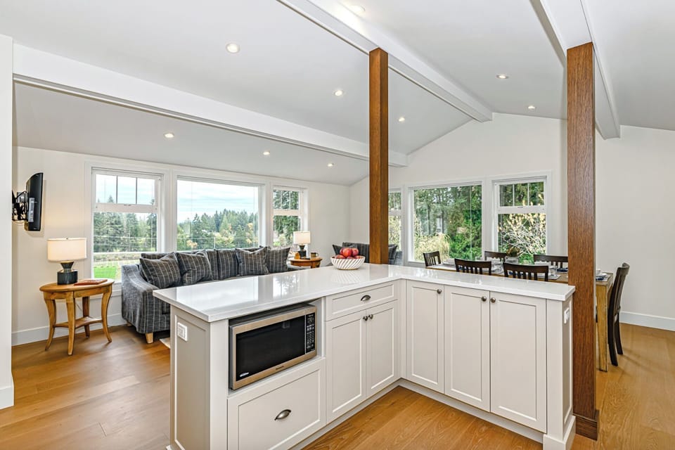 Kitchen Prep Area