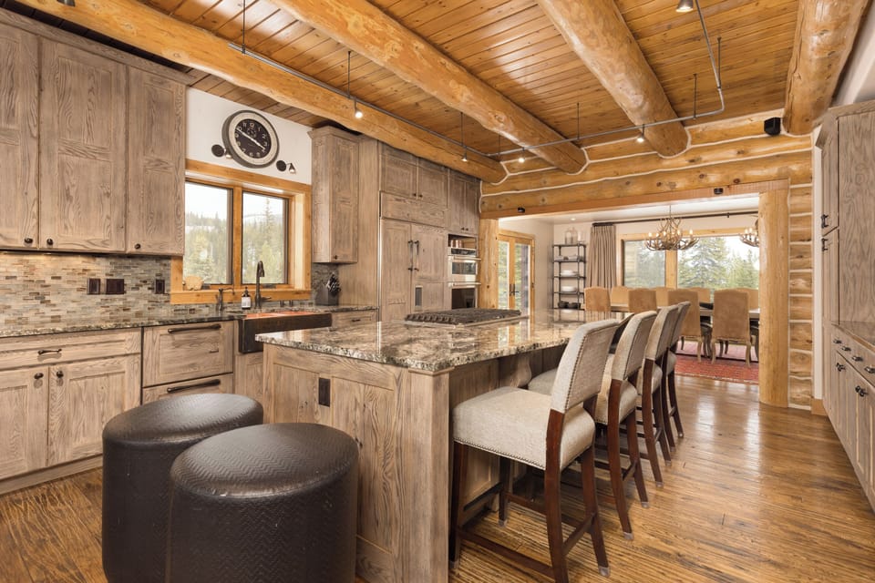 Fully equipped chefs kitchen