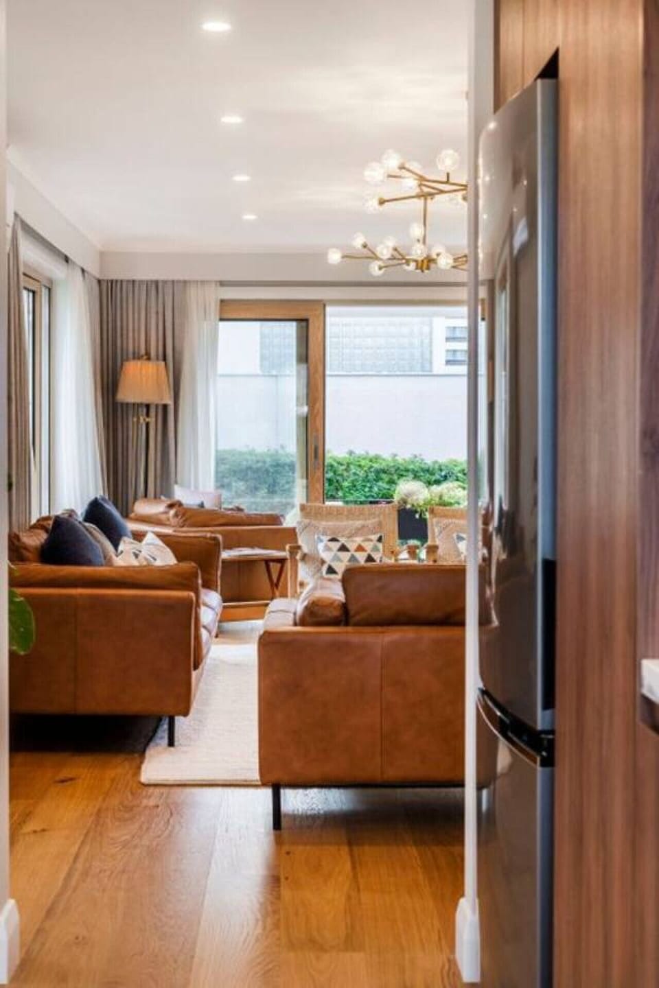 Open plan living area with plenty of space for relaxing
