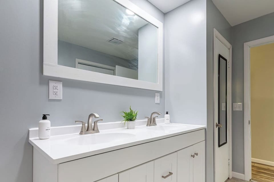 Main Bathroom