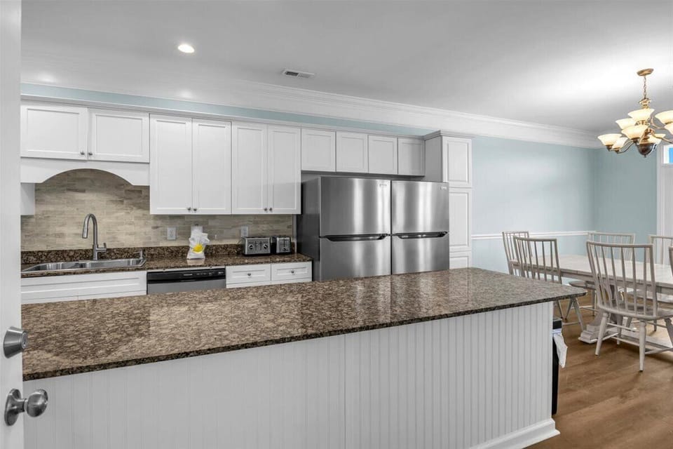 Kitchen with Island