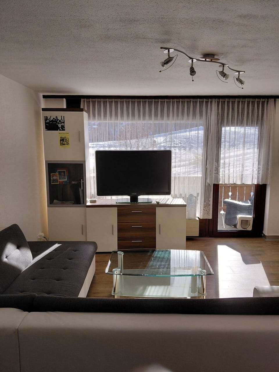 Interior Design, Furniture, Lighting, Ceiling, Flooring, Room, Floor, Light Fixture, Apartment, Chair