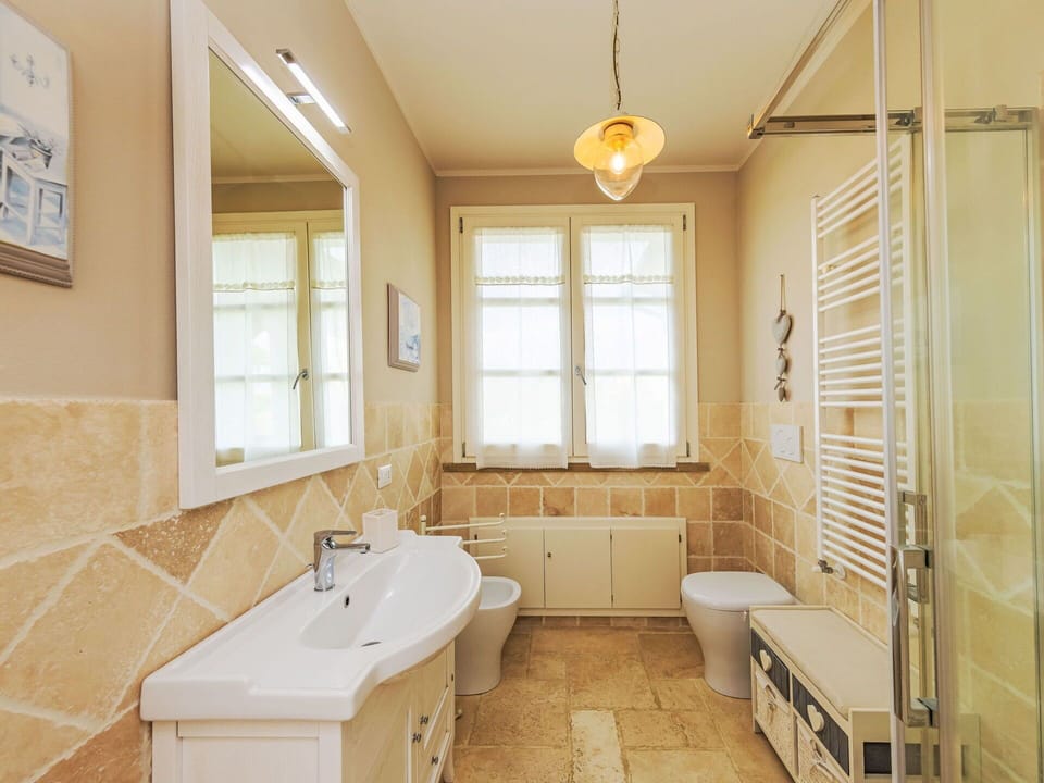 Flooring, Plumbing Fixture, Interior Design, Floor, Bathroom, Ceiling, Plumbing, Lighting, Tile, Sink