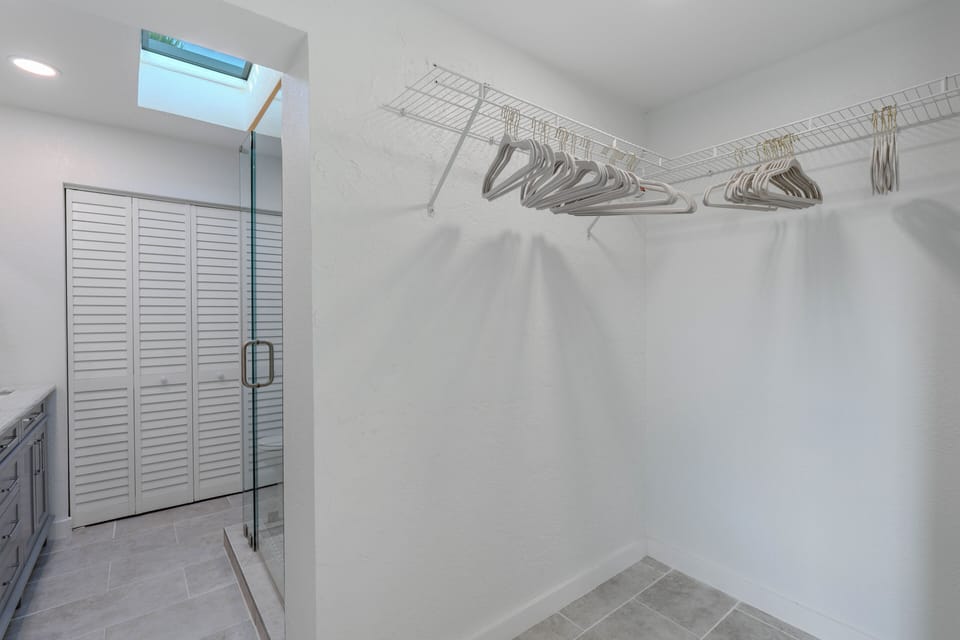 Primary Walk in Closet