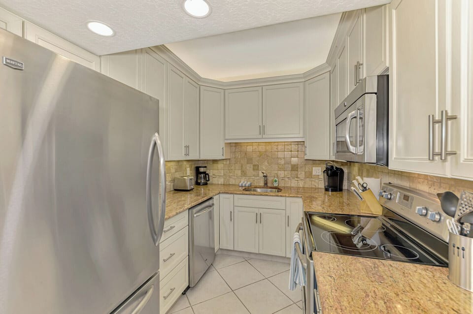 Fully equipped kitchen