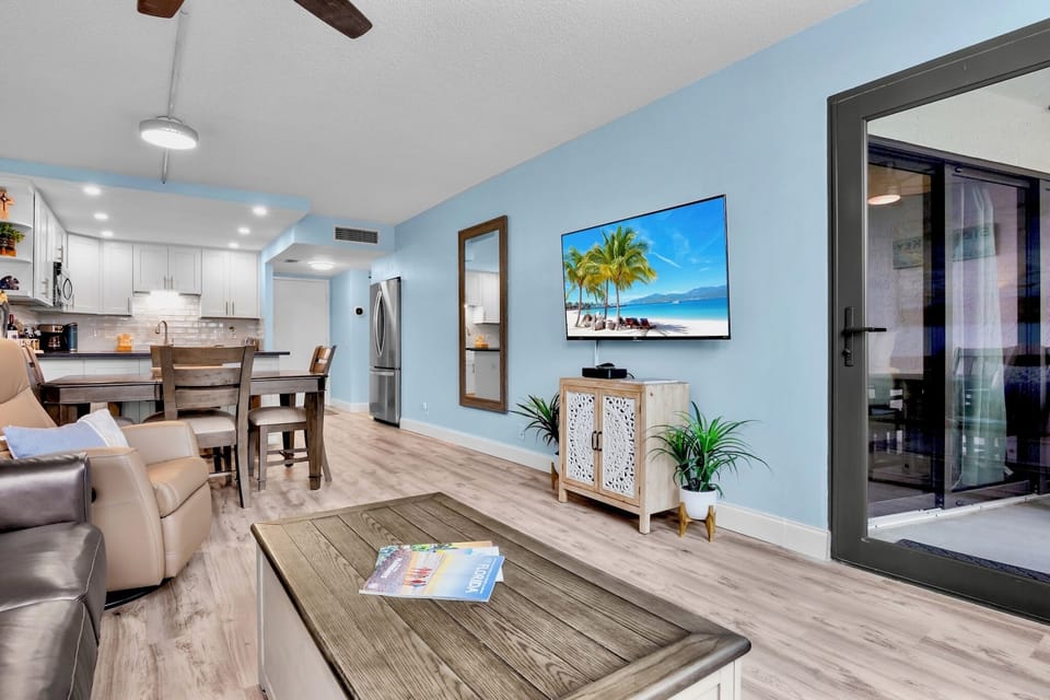 Harbor Towers Unit 312 by Tropical Sands Accommodations