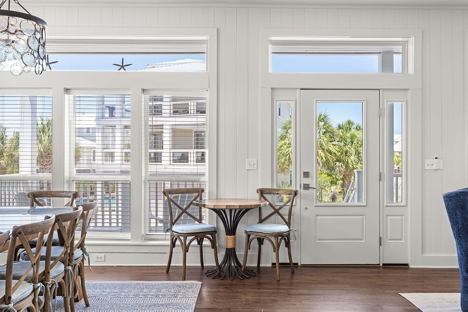 Grayt Haven Dining Alt 2
