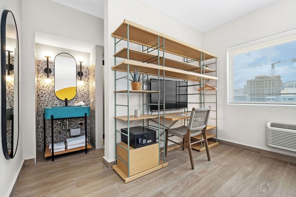 HiBird_2 Bedroom Penthouse_12 (Copy)