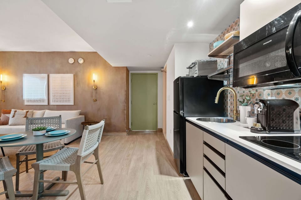 HiBird_3 Bedroom Apartment_7 (Copy)