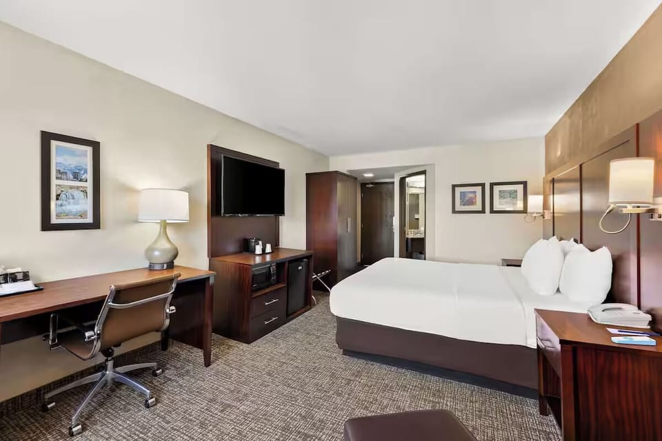 Bedroom. Interior and views may vary based on location and availability
