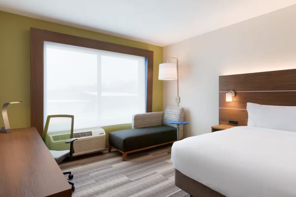 Bedroom. Interior and views may vary based on location and availability.