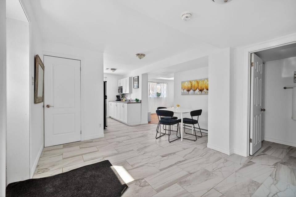 Entrance in the kitchen