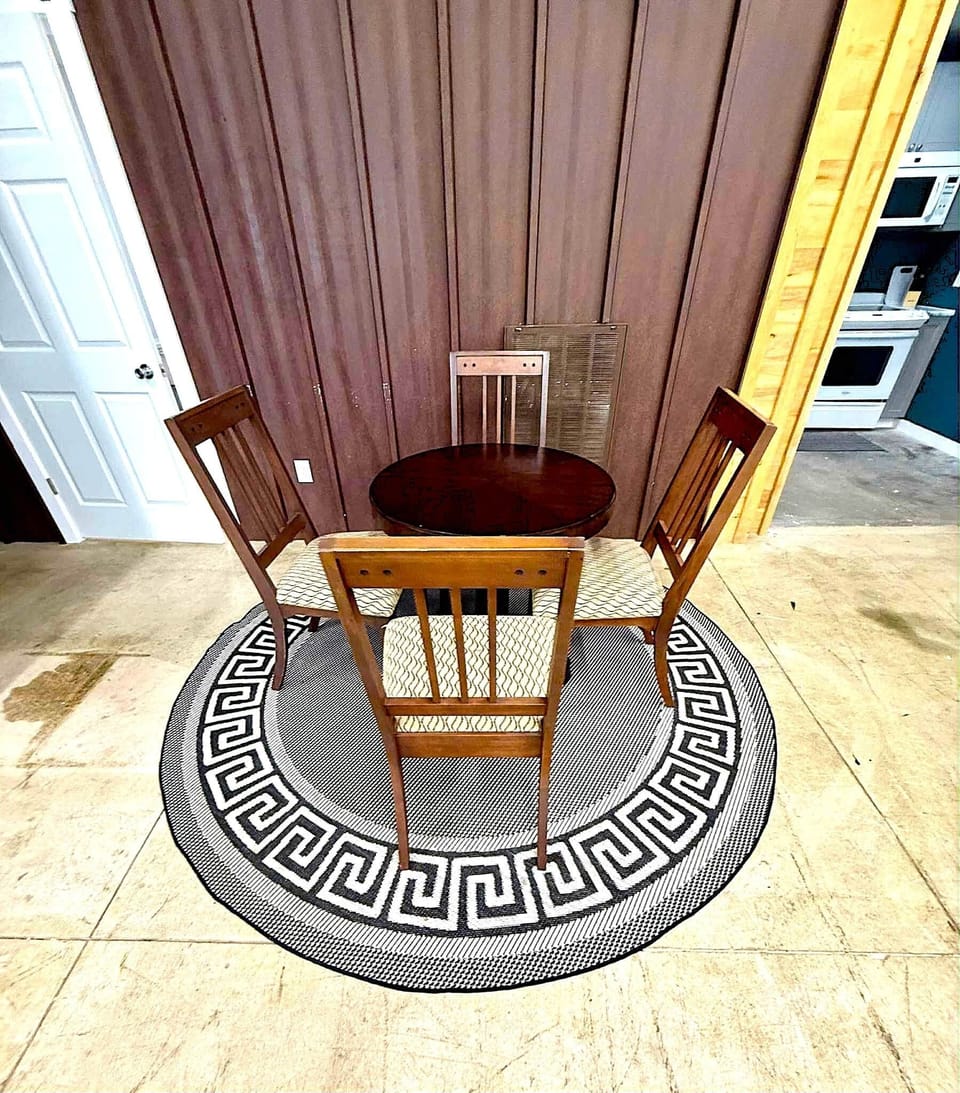 DINING TABLE 2