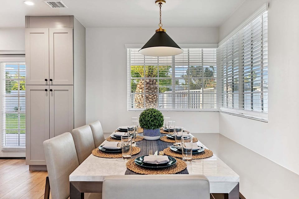 Dining table seats 8 people