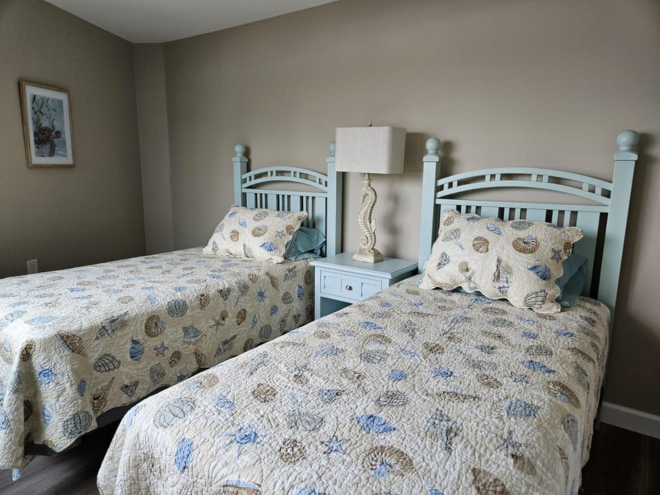 2nd Bedroom
